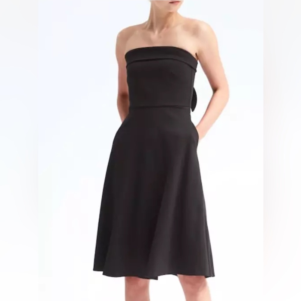 Banana Republic strapless stretch cocktail dress with bow back detail.